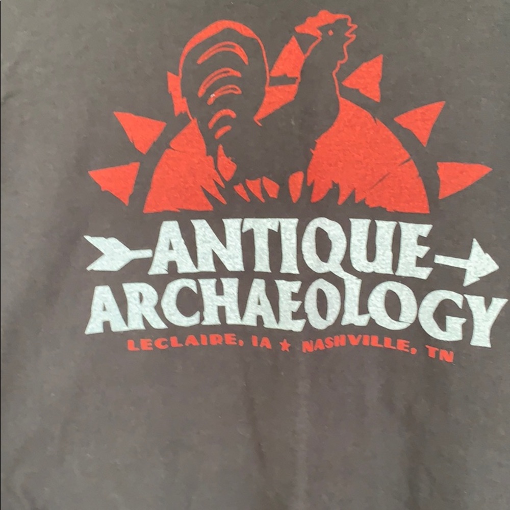 Antique Archaeology 2 XL top - Picture 2 of 4